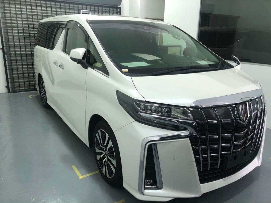 Toyota Alphard Car