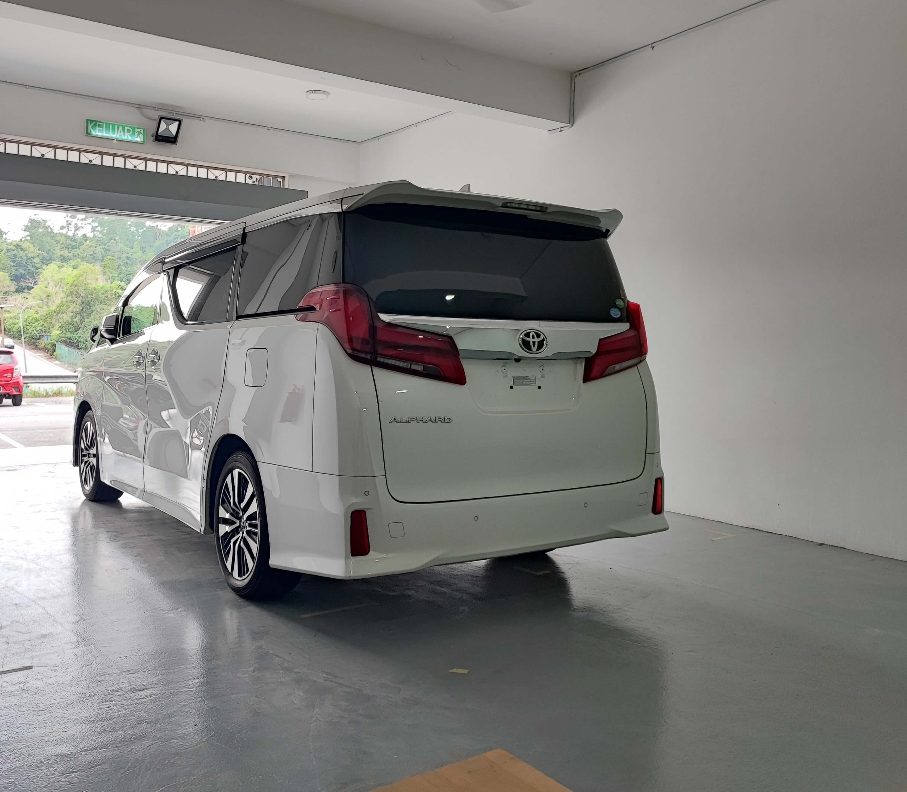 Toyota Alphard Car